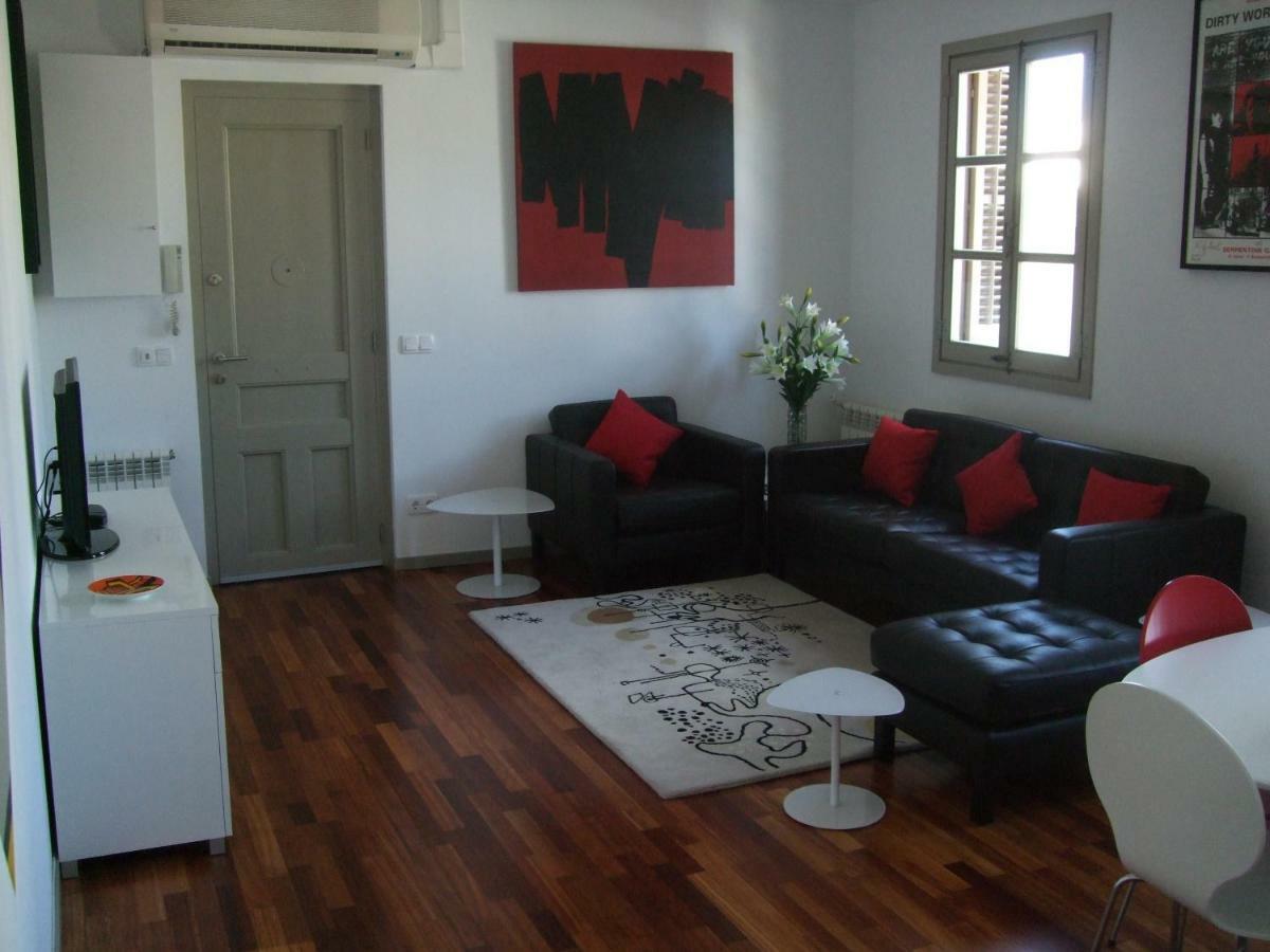 Torres Rojo Apartment Barcelona Bagian luar foto