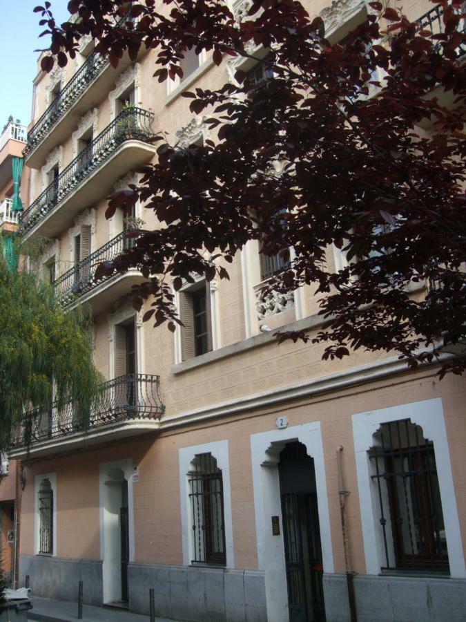 Torres Rojo Apartment Barcelona Bagian luar foto