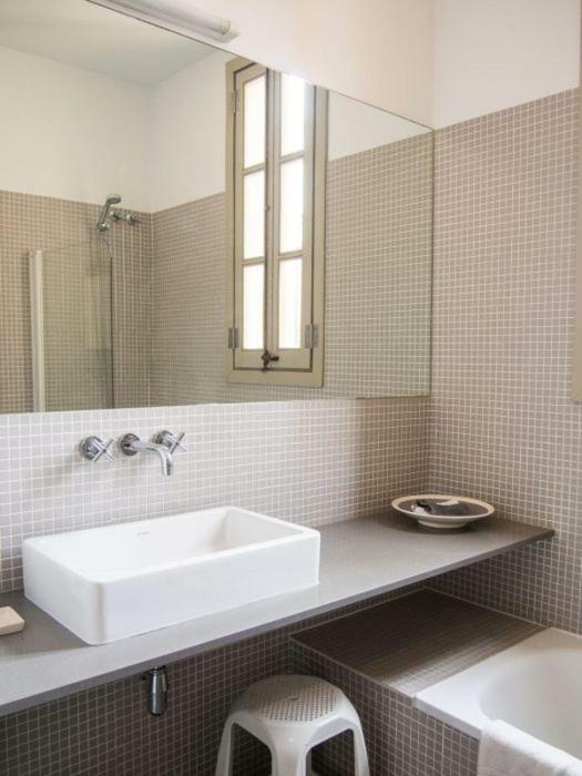 Torres Rojo Apartment Barcelona Bagian luar foto